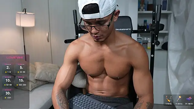 Paradise_boy__ Live XXX-chat