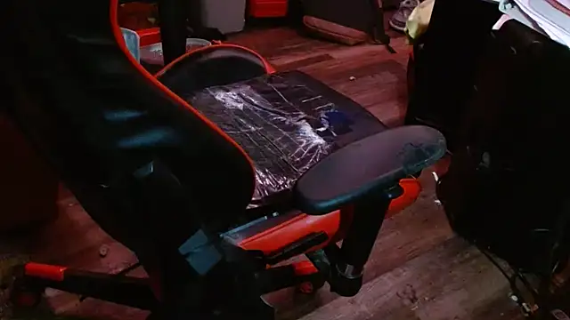 tongueispowerr6d9's Live XXX Chat