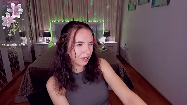 TriciaSpring Live XXX-chat