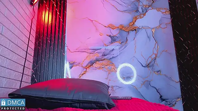 MaeveKuro's Live XXX Chat