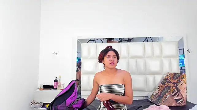 Chat XXX en directo de Violetta-foxx