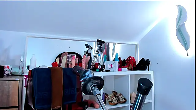 KarlaHartley Chat XXX live