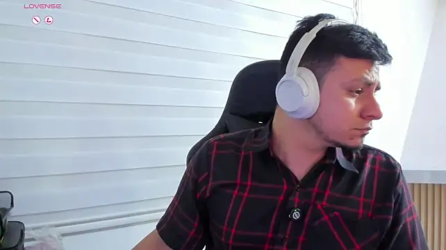 XXX chat uživo modela Rick_Adams