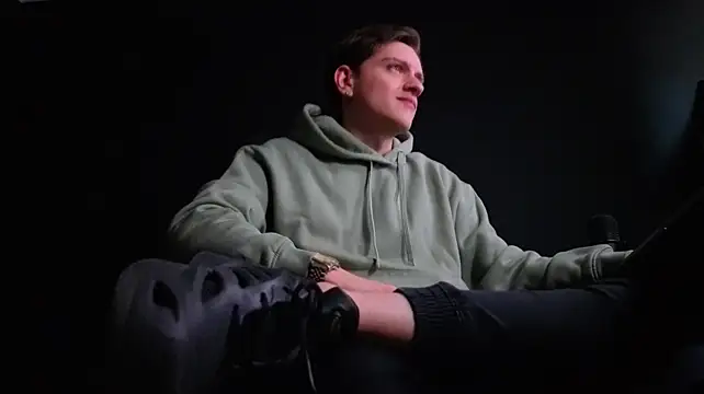 FelixStarkk live XXX chat