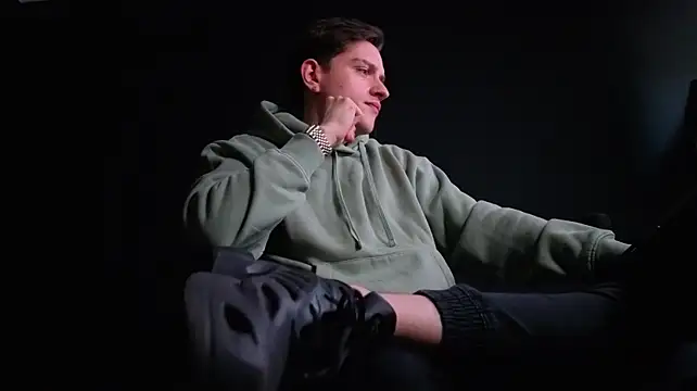 Онлайн чат XXX FelixStarkk
