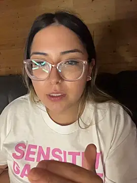 badhunyb's Live XXX Chat