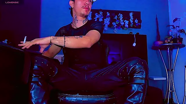 HannibalLester Live XXX Chat