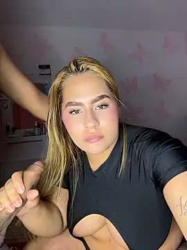 Arletl69 Adlı Modelin Canlı XXX Sohbeti