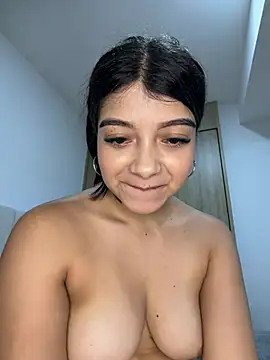 Melanygreys Adlı Modelin Canlı XXX Sohbeti