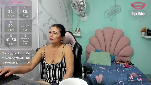 Czat XXX na żywo – noelia_milf19