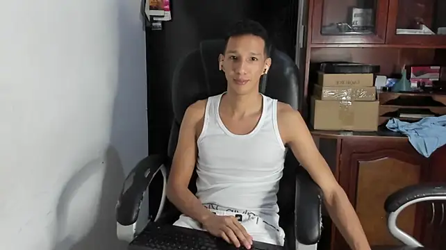 AlphaMarco Live XXX-chat