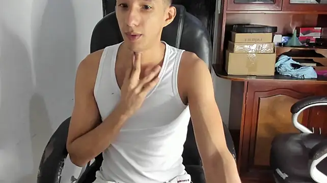 XXX chat uživo modela AlphaMarco