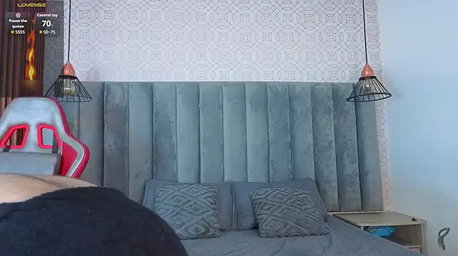 isaacblaze_ Adlı Modelin Canlı XXX Sohbeti