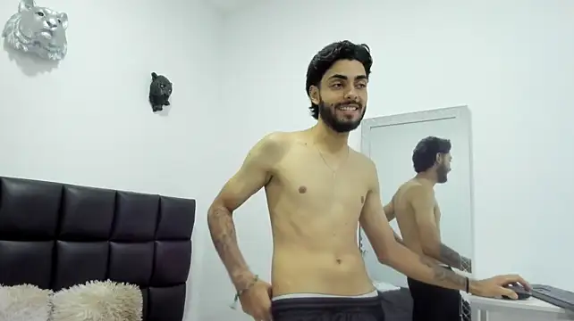 XXX chat uživo modela dashmonroe