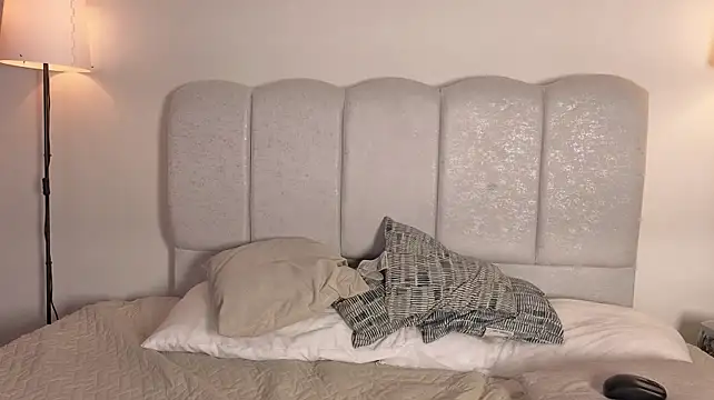 Chat +18 de Katt_Moonn ao vivo