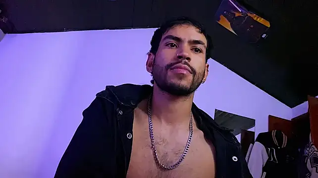 Lucius_Evl Chat XXX in diretta