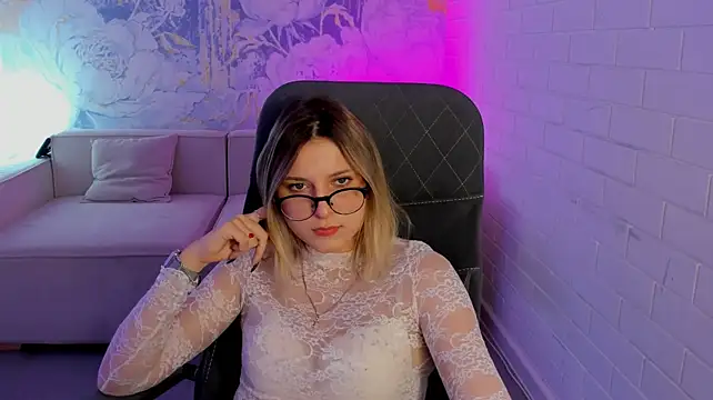 LeslieBloom's Live XXX Chat