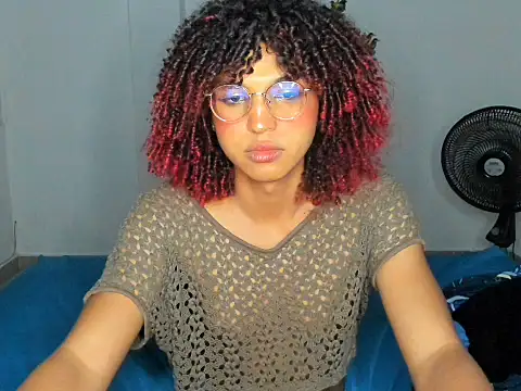 Webkamerová show Elianishugecock