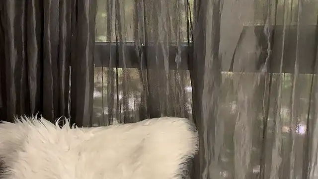 Kivoora XXX чат на живо