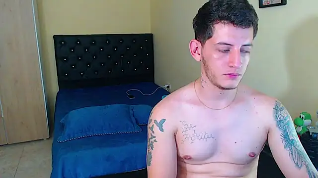 Allan_Peige Adlı Modelin Canlı XXX Sohbeti