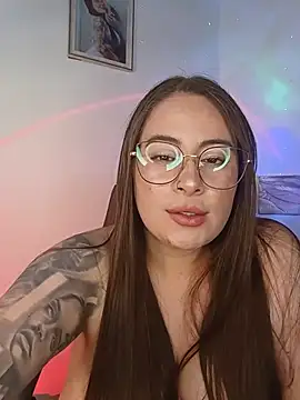 צ'אט XXX בשידור חי של soofy__