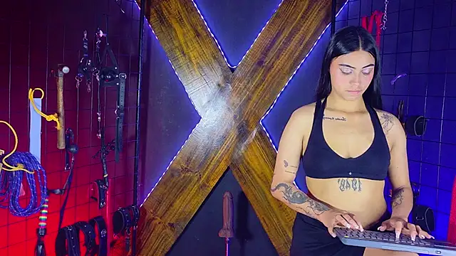 Aiiko_bdsm – Naživo XXX chat
