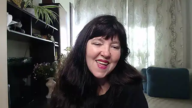 Illusionqn Live XXX chat