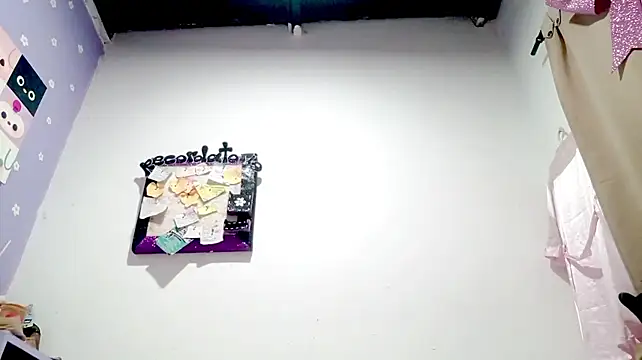 PetiteIvoryQueen19のライブXXXチャット