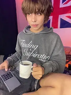 Aronn_44 라이브 XXX 채팅
