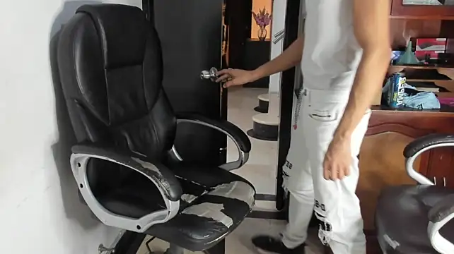 AlphaMarco Live XXX-Chat
