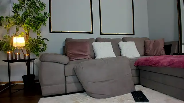 BarbieDoll13 Chat XXX live