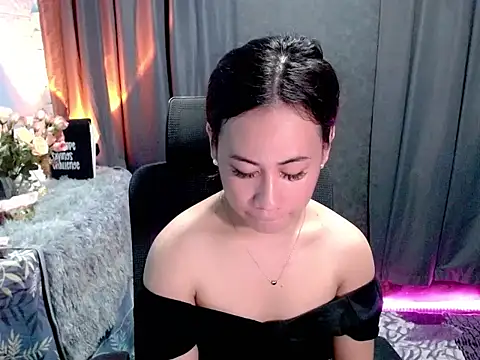 Akirah2006 – Naživo XXX chat