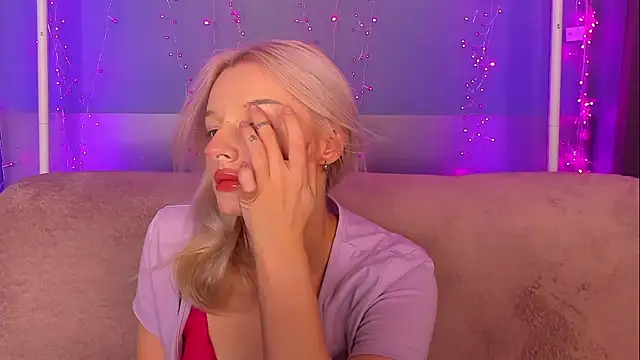 AlessaKiss' Live XXX Chat