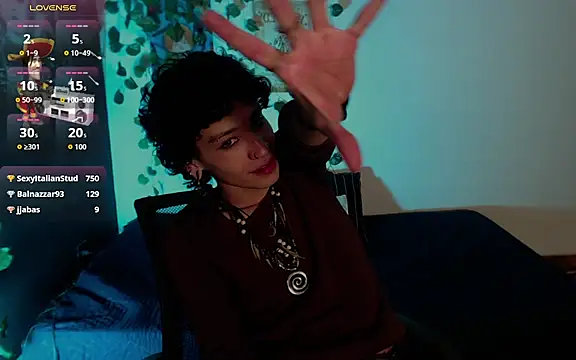 Chat XXX en directo de JohnnyJones_