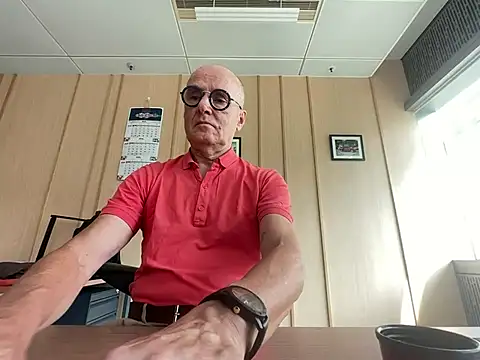 TKSnoopy7's Live XXX Chat
