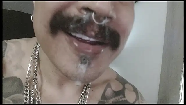 XXX chat uživo modela danilog515