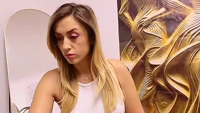 Chat XXX en directo de AjlaAdora