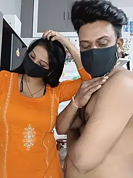 Kaur_Simran_01 即時 XXX 聊天