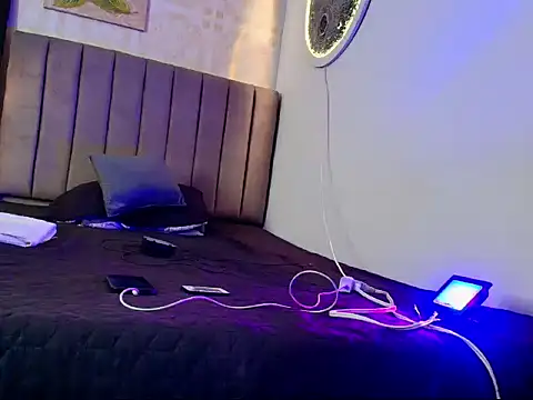 zeta_333 élő XXX-chatje