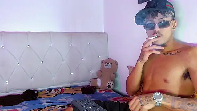 Angel_foxc13のライブXXXチャット