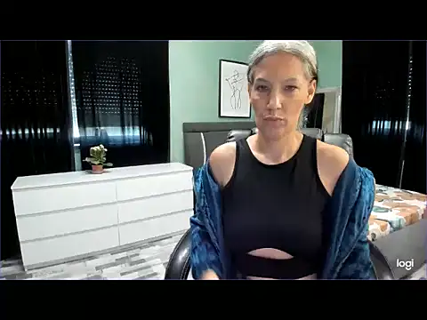 LexxxyDiamond – Live XXX-chat
