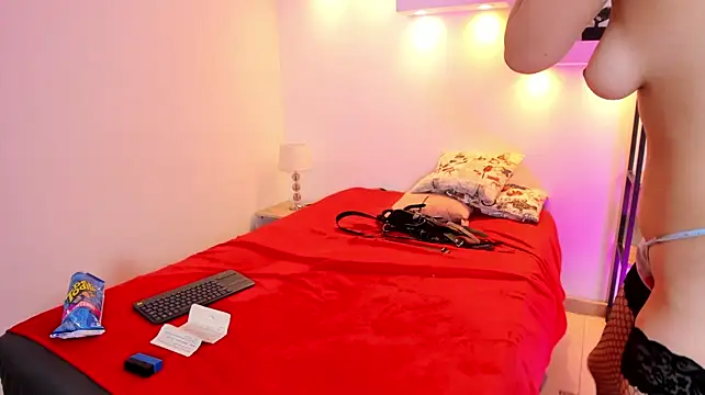 DarkRomanceXXX Chat XXX in diretta