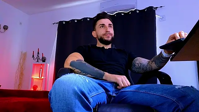 Онлайн чат XXX MightyAaron66