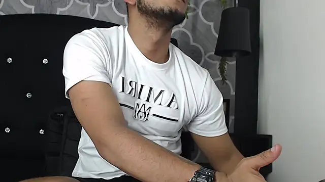 Chris_Dick23 Adlı Modelin Canlı XXX Sohbeti