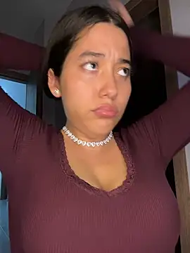 צ'אט XXX בשידור חי של Nhefertary