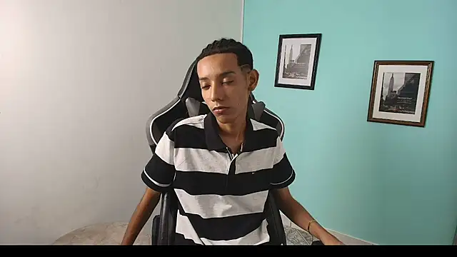 Chat XXX en directo de Drake_cum23