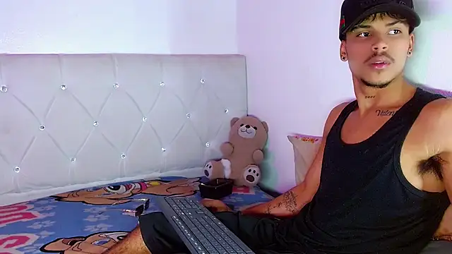 Angel_foxc13 Adlı Modelin Canlı XXX Sohbeti