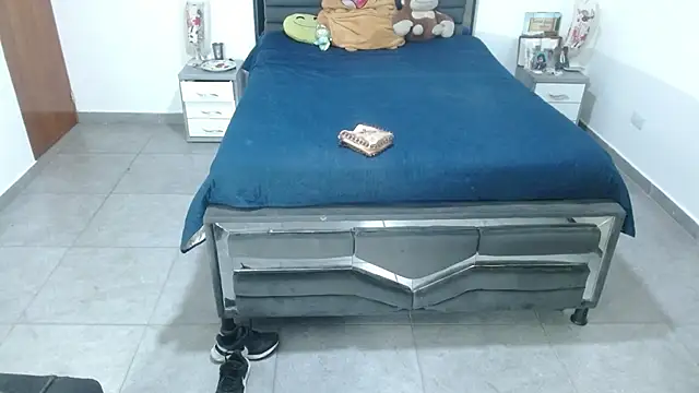 samantha_shines Chat XXX in diretta
