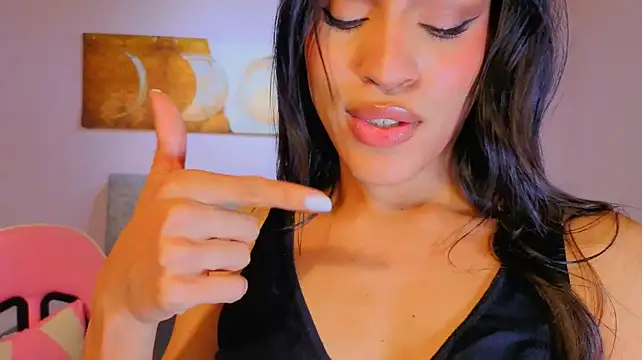 clara_evanssn Webbikameraesitys