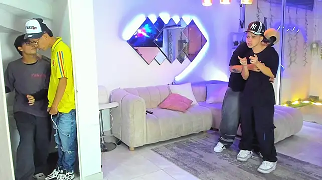 Houseofwarrios live XXX chat